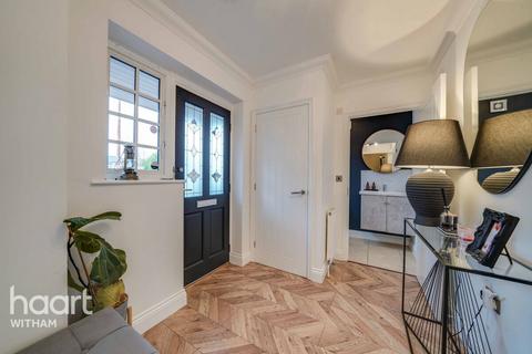 4 bedroom detached house for sale, Hatfield Road, Witham