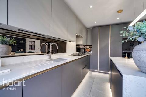 4 bedroom detached house for sale, Hatfield Road, Witham