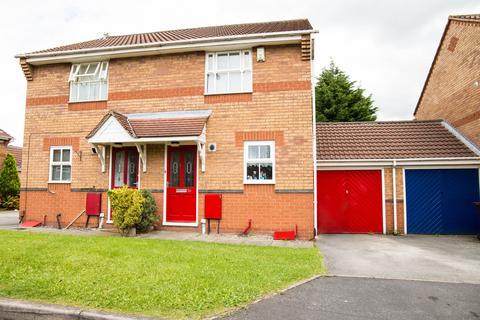 2 bedroom semi-detached house to rent, Whimbrel Avenue, Newton-Le-Willows, WA12