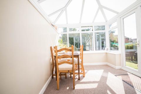 2 bedroom semi-detached house to rent, Whimbrel Avenue, Newton-Le-Willows, WA12