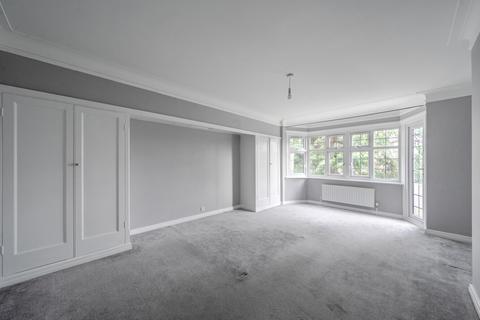 3 bedroom flat to rent, Imber Close, Esher, Surrey, KT10