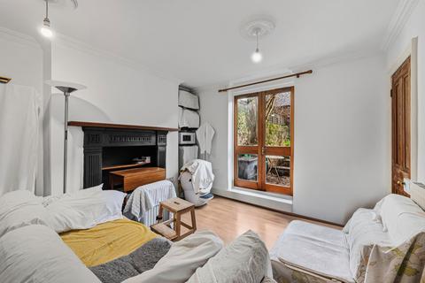 1 bedroom flat for sale, Pleasant Place, Islington, London
