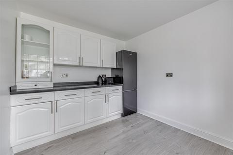 2 bedroom apartment for sale, Merrymeet, Banstead