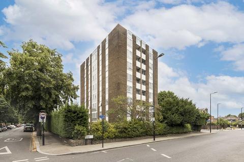 2 bedroom flat to rent, Greenlaw Court, London W5