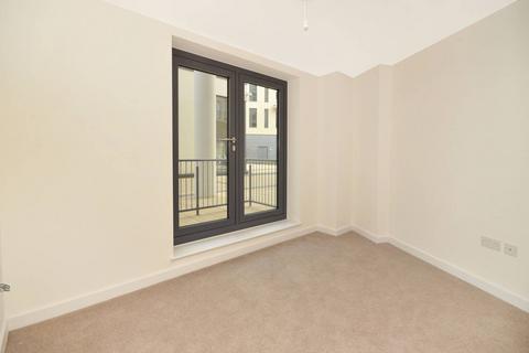1 bedroom flat to rent, Guildford Road, Woking, GU22