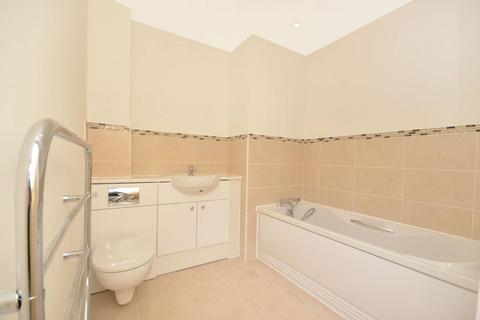 1 bedroom flat to rent, Guildford Road, Woking, GU22