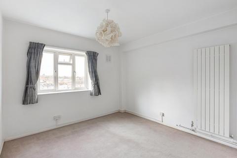 1 bedroom flat for sale, Rokeby House, Balham, London