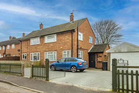 2 bedroom semi-detached house to rent, Macaulay Square, Great Shelford