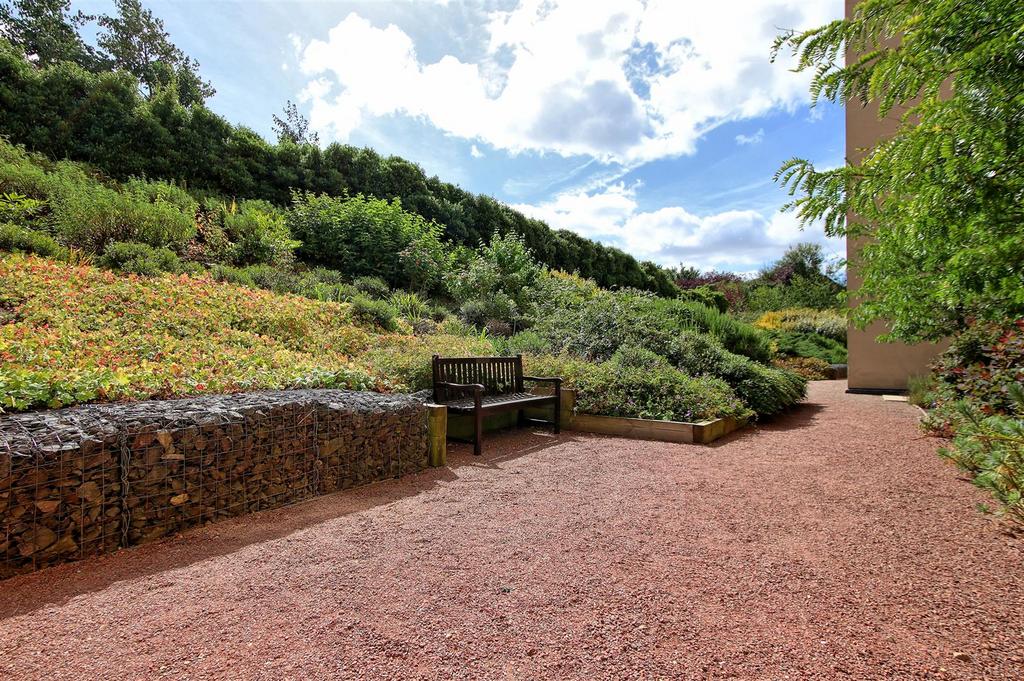 Gardens.jpg