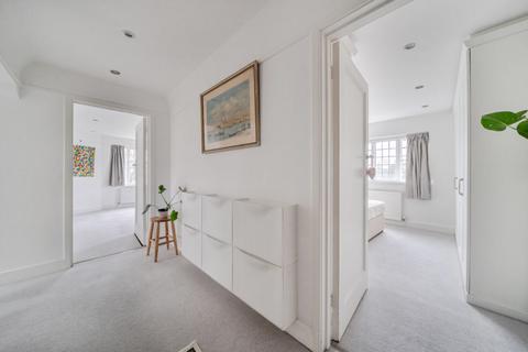 2 bedroom flat for sale, Devon Court, Links Road, West Acton W3