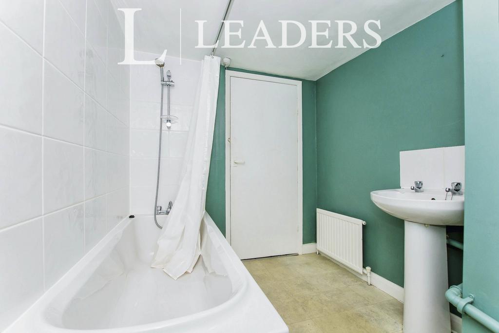 10 Bathroom