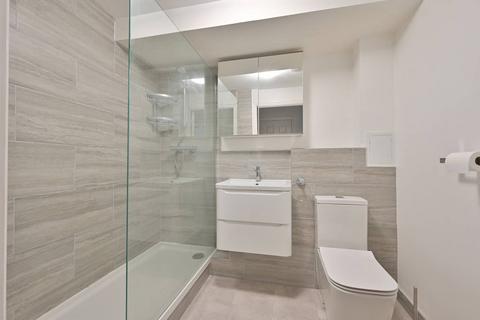 1 bedroom flat for sale, Gloucester Court, Watford, WD18