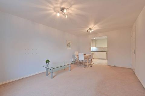 1 bedroom flat for sale, Gloucester Court, Watford, WD18