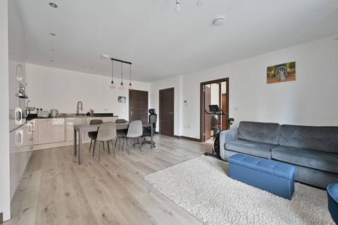 1 bedroom flat for sale, Cooke House, Watford, WD18