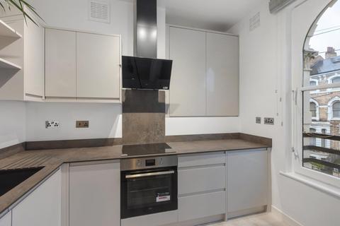 1 bedroom flat for sale, Ferndale Road, London