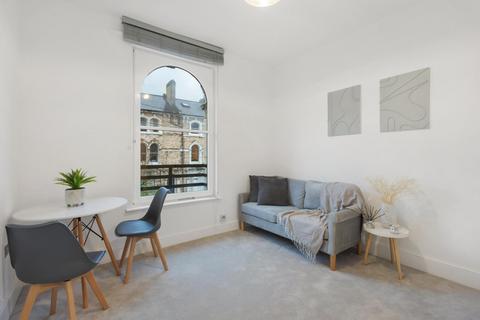 1 bedroom flat for sale, Ferndale Road, London