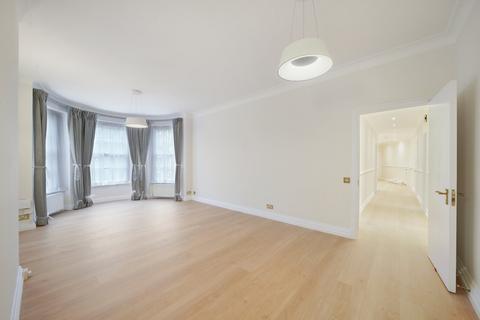 3 bedroom flat to rent, South Lodge, Circus Road, St John's Wood, London