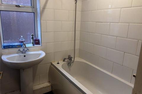 3 bedroom semi-detached house to rent, Delaval Road, Billingham