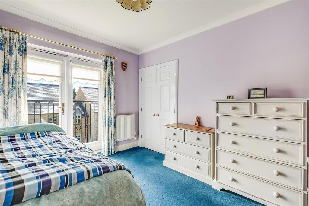 Bed 1 2.jpg