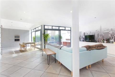 2 bedroom house to rent, Allfarthing Lane, Wandsworth Town, London