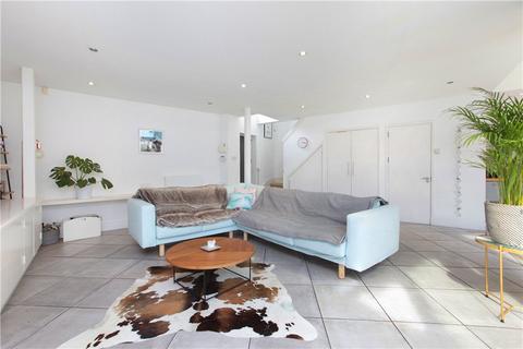 2 bedroom house to rent, Allfarthing Lane, Wandsworth Town, London
