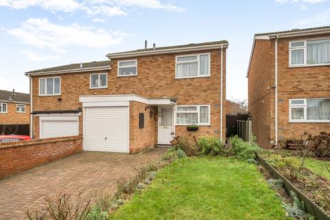 3 bedroom semi-detached house for sale, Robin Close, Flitwick, MK45