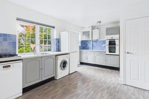2 bedroom end of terrace house for sale, Pinewood Close, Gerrards Cross, Buckinghamshire, SL9