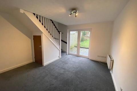 2 bedroom terraced house to rent, St Davids Close, Brackla, Bridgend, CF31 2BN