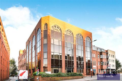 Studio to rent, Peterborough Road, Harrow, HA1