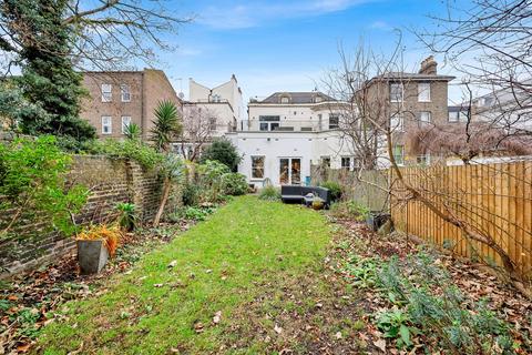 2 bedroom flat for sale, North Side Wandsworth Common, Wandsworth, London