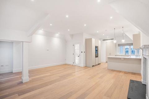 3 bedroom flat to rent, Sloane Street, Knightsbridge, London