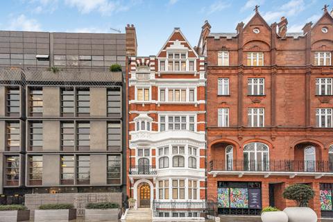 3 bedroom flat to rent, Sloane Street, Knightsbridge, London