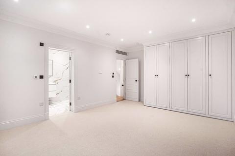 3 bedroom flat to rent, Sloane Street, Knightsbridge, London