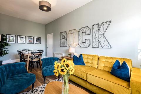 2 bedroom flat to rent, Osprey Heights, SW11