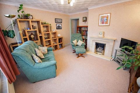 2 bedroom terraced house for sale, Powis Close, New Milton, Hampshire. BH25 6AW