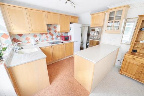 undefined, Powis Close, New Milton, Hampshire. BH25 6AW