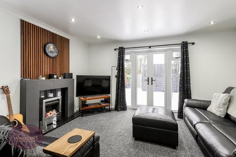 3 bedroom end of terrace house for sale, Sherwood Dene, Kirkby-in-Ashfield, Nottingham, NG17