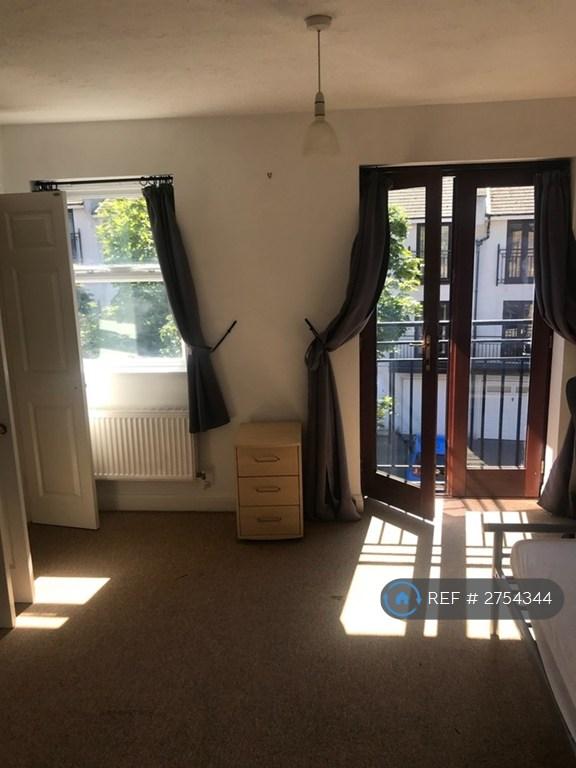 1st Floor Double Bedroom