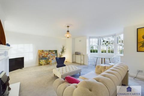 2 bedroom flat to rent, The Firs, Whittington, Worcester