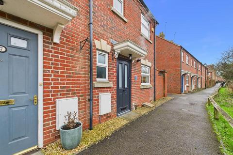 3 bedroom end of terrace house for sale, Milford Place, Aylesbury HP19