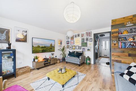 3 bedroom end of terrace house for sale, Milford Place, Aylesbury HP19