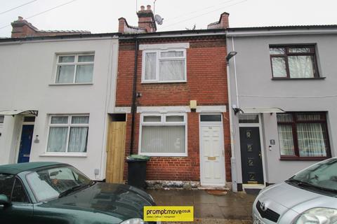 2 bedroom terraced house to rent, Maple Road East Luton LU4 8BG