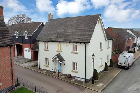 4 bedroom detached house for sale - Taylorcraft Drive, Leicester LE7