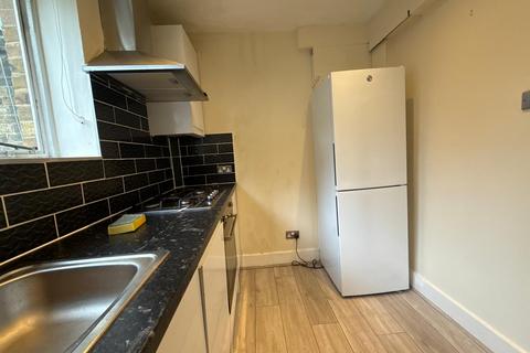 2 bedroom flat to rent, 322 Earls Court Road, London, SW5