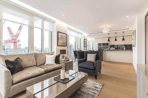 3 bedroom apartment to rent, Admiralty House, 150 Vaughan Way, E1W