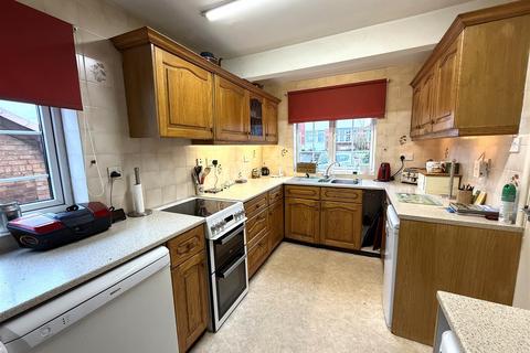 3 bedroom semi-detached bungalow for sale, Somerset Avenue, Rugeley