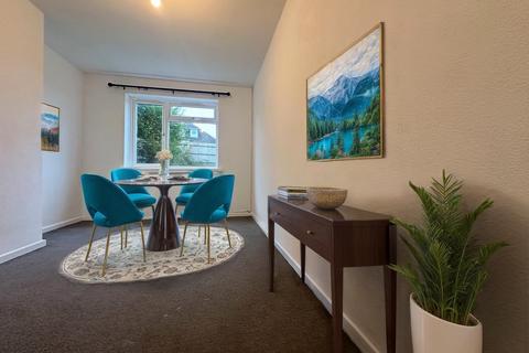 3 bedroom semi-detached house for sale, Glosters Parade, New Inn NP4