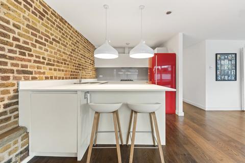 2 bedroom flat to rent, Galaxy House, 32 Leonard Street, London