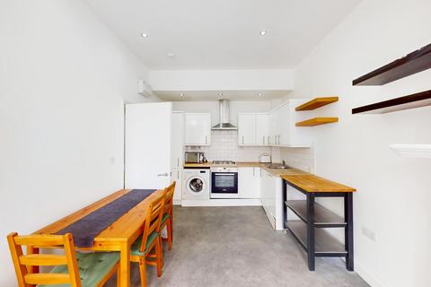 2 bedroom flat to rent, Cricklewood Broadway, London NW2