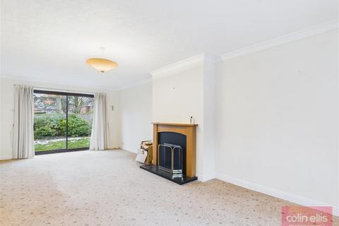 4 bedroom detached house for sale, Throxenby Lane, Scarborough